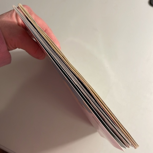 📚2/$6  2-Book Bundle Easter Stories - Picture 4 of 16